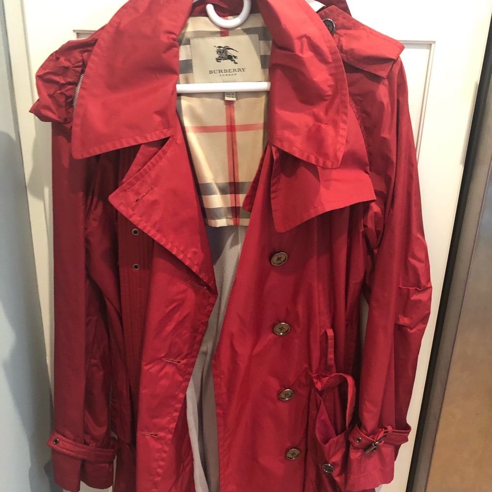 Burberry trench size 10